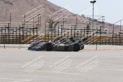 media/May-18-2022-Open Track Racing (Wed) [[f96b7d3cf4]]/Around the Pits/